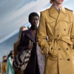 **Spring/Summer 2026 London Fashion Week — Burberry Draws Festival Inspiration** Returning to music festival vibes, Burberry’s collection features **fringes and crochet knits**, evoking a nostalgic, free-spirited aesthetic.